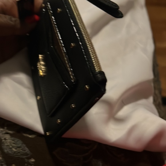 Keychain wallet- Victoria Secrets - Picture 2 of 3